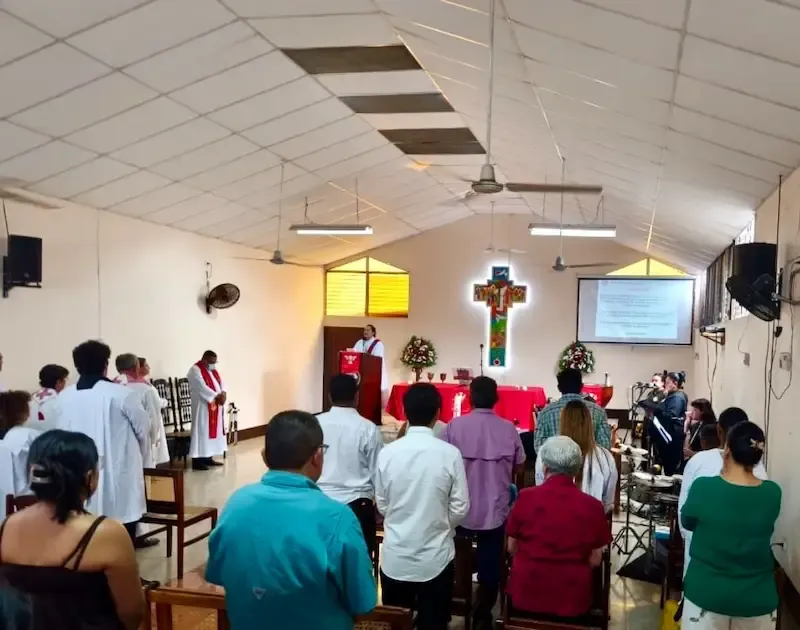 Culto en Iglesia Central